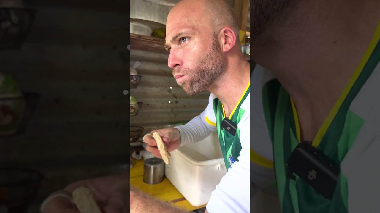 🇩🇲 Kalinago Cassava Pancake King in Dominica #shorts