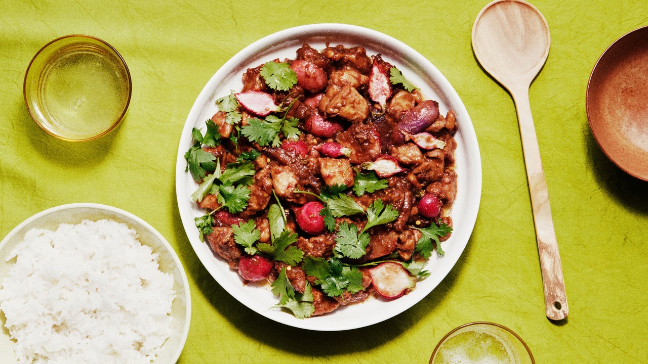 A Chicken Stir-Fry for People With Sensitive Stomachs