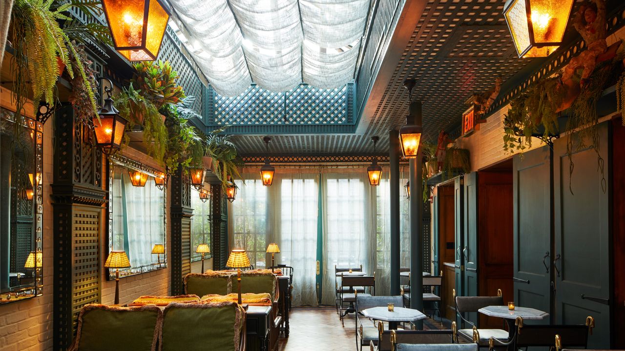 Where to Stay in New York City If You Like to Eat